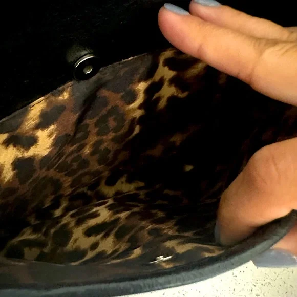 Grace Adele Black Leather Shoulder Bag Purse - Picture 4 of 9